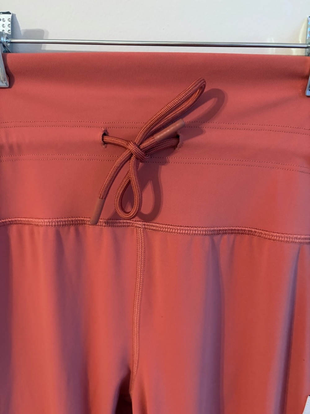 Vuori Performance Joggers Terracotta Athleisure Drawstring Pants - Picture 5 of 6